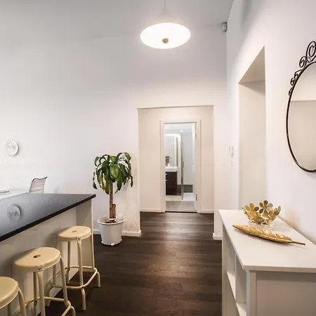 Luxury Modern Designed Oldtown شقة *