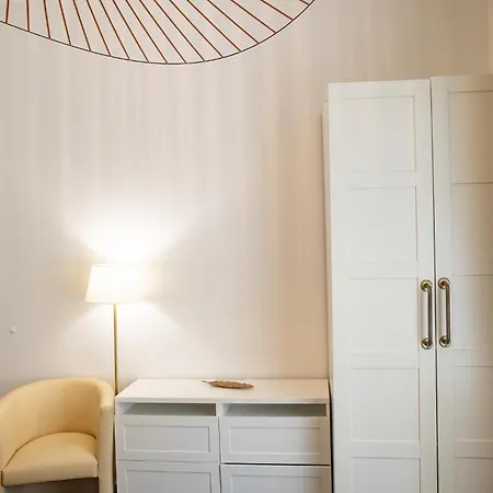 Luxury Modern Designed Oldtown Apartment *