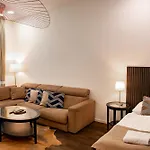 Luxury Modern Designed Oldtown Apartament
